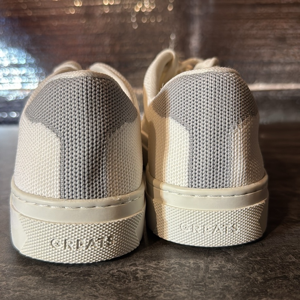 GREATS  Women's White Sneakers. Size 7.5 - Picture 3 of 5